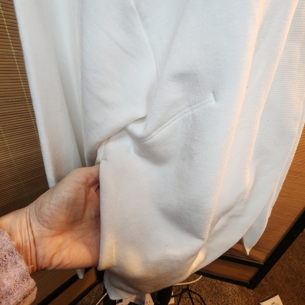 All in Motion Creamy cardigan - Picture 7 of 9